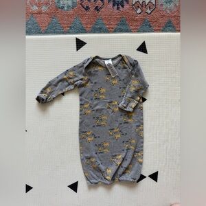 Gerber|Baby boy or gender neutral long sleeve one piece sleep sack,lion print•